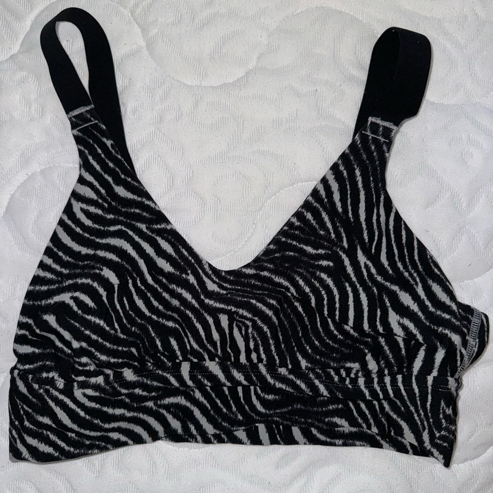 Aerie Offline Medium Zebra Sports Bra